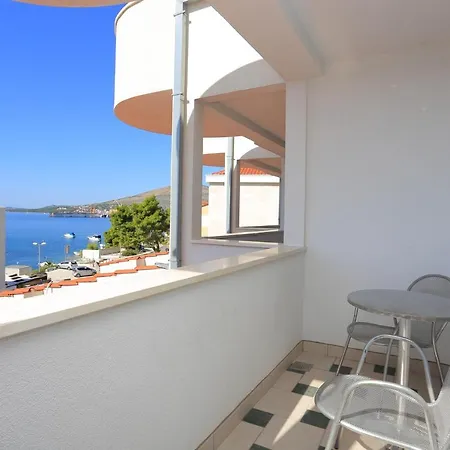 And By The Sea - 16536 Maison d'hôtes